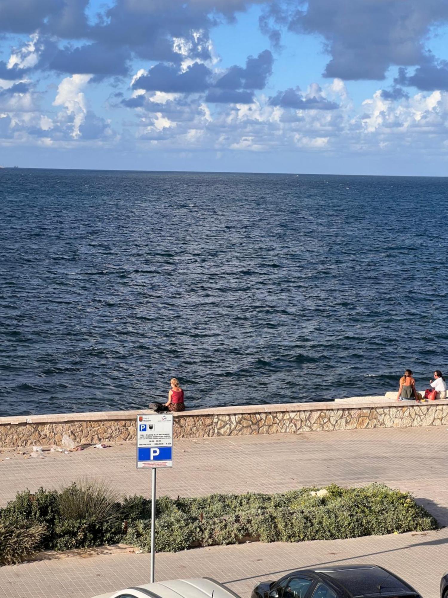 Апартаменты Attico Vista Mare Трапани Экстерьер фото